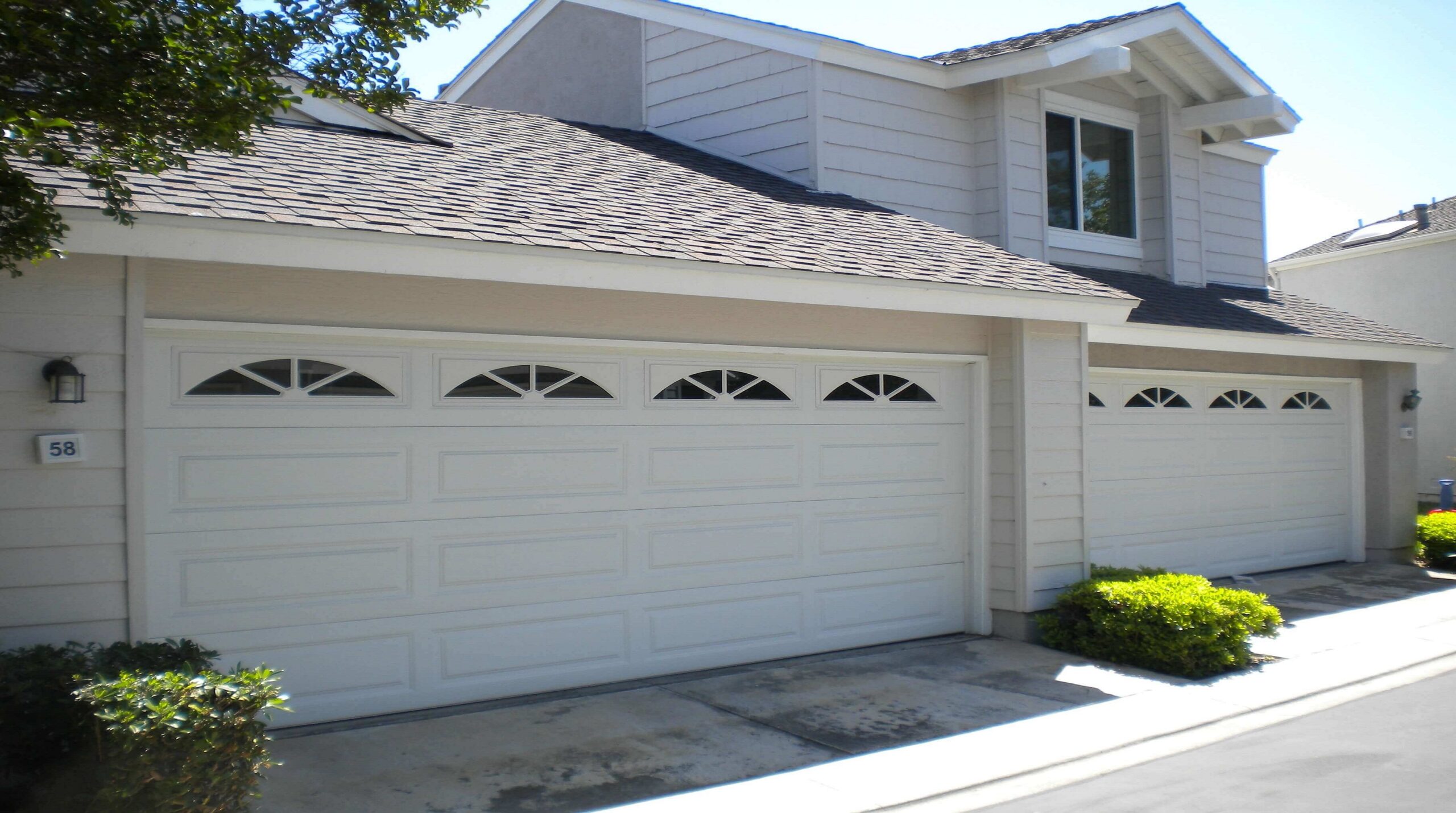 What Material Should You Choose for Your New Garage Door?
